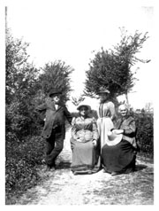 Chamenay, dans le jardin