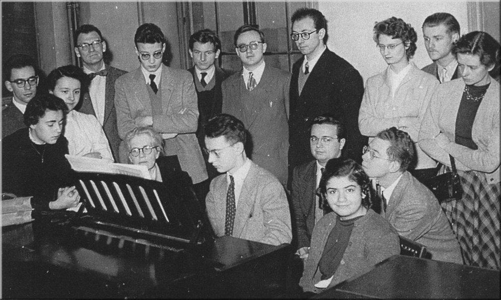 Classe d'accompagnement de Nadia Boulanger au Conservatoire National Suprieur de Musique de Paris en 1956.