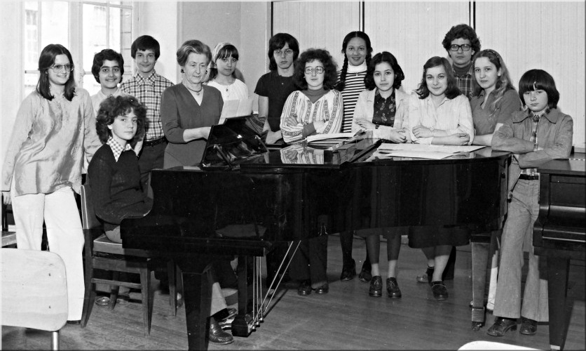 1974-1975, classe de Madame Berthe Duru-Delacour (solfège spécialisé)