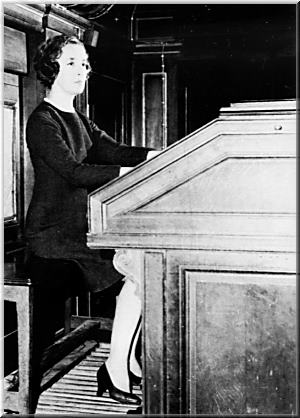 Jeanne Demessieux au grand orgue de la Madeleine