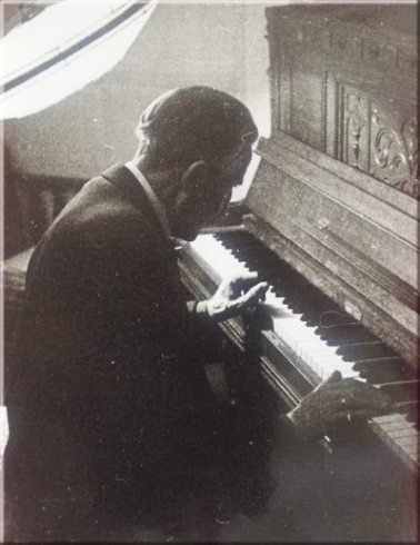 Armand Merck au piano