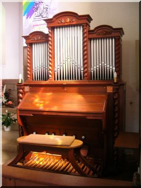 Pfaffenheim : orgue de la chapelle Notre-Dame de Schauenberg