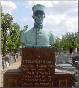 Monument funraire du lieutenant d'artillerie Jean Romanette